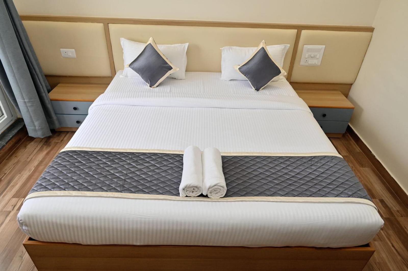 Hometown Sharu'S Inn A Luxury Hotel Chikmagalur Exterior photo